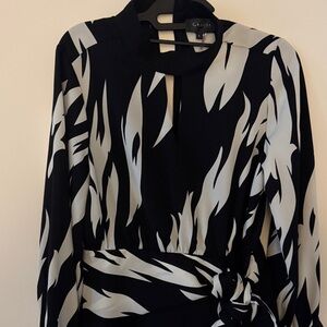Gracia Monochrome Abstract Long Sleeve Dress
